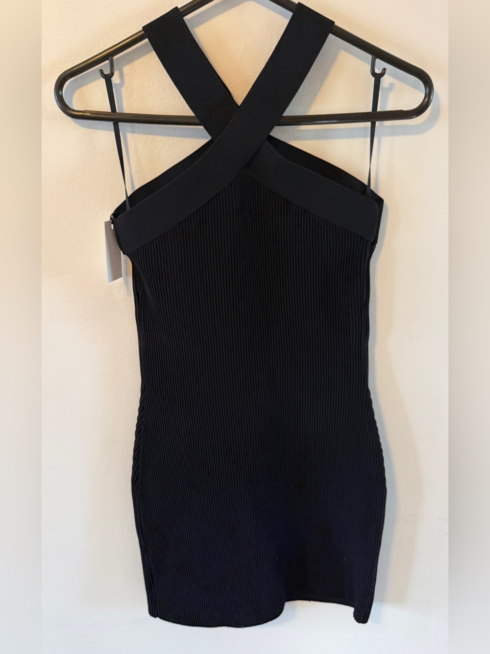 NWT Aritzia Babaton Sculpt Knit Criss Cross Halter Dress Black M